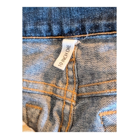 LIKE NEW Rag & Bone 10 In. Dre Destroyed Released Hem Skinny Jeans, size 24x30 - Picture 6 of 16